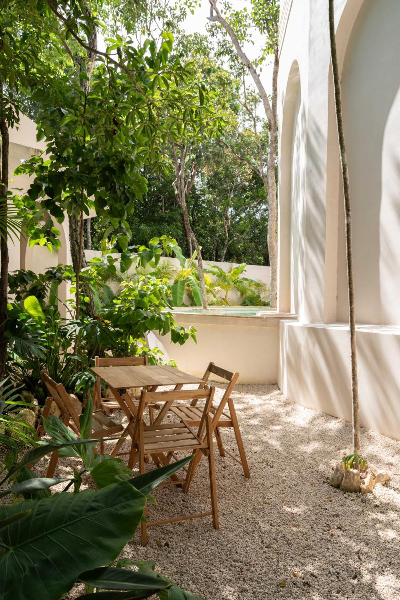 Anat Tantric Boutique Hotel 툴룸 외부 사진